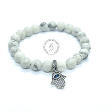 Load image into Gallery viewer, Howlite Hamsa